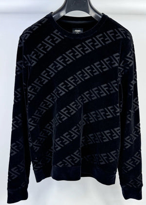 Fendi Logo Print Velvet Jumper &amp; Joggers Set، الصورة 2
