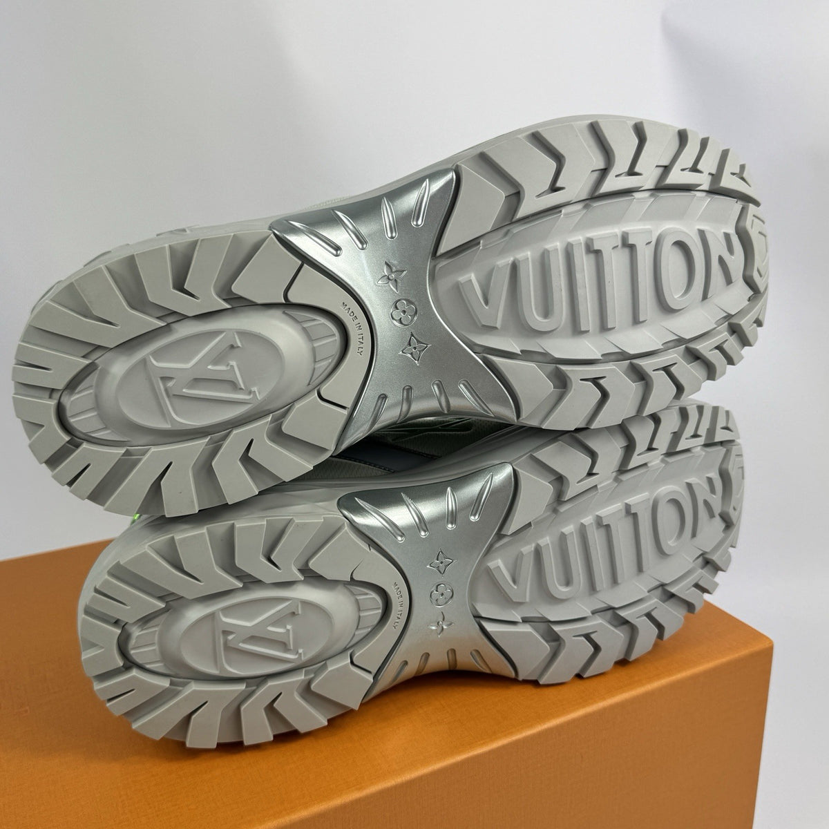 Louis Vuitton x KidSuper Studios Discovery Trainers, photo 7