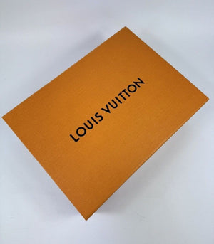 Louis Vuitton x Pharrell Surfin Monogram Explorer Reversible Bucket Hat M7528M، الصورة 12