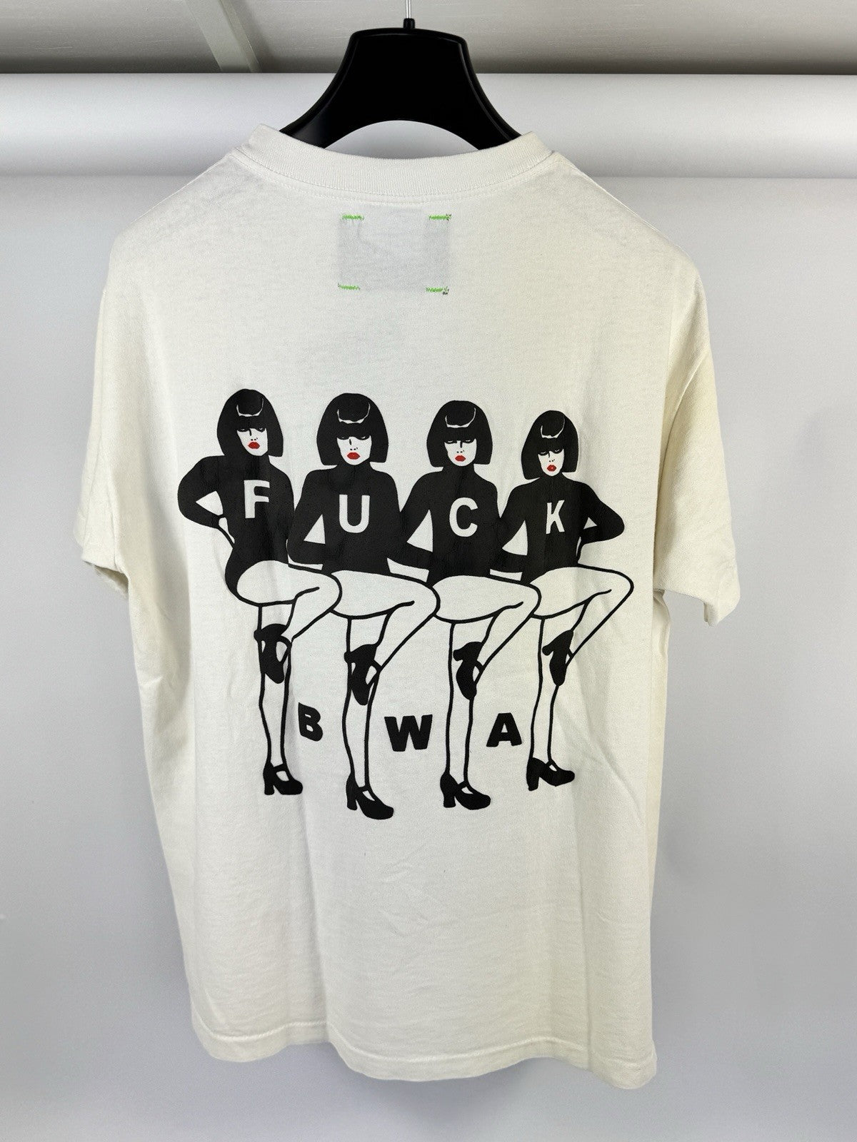 Better With Age Kiss Me Print T-Shirt, photo 4