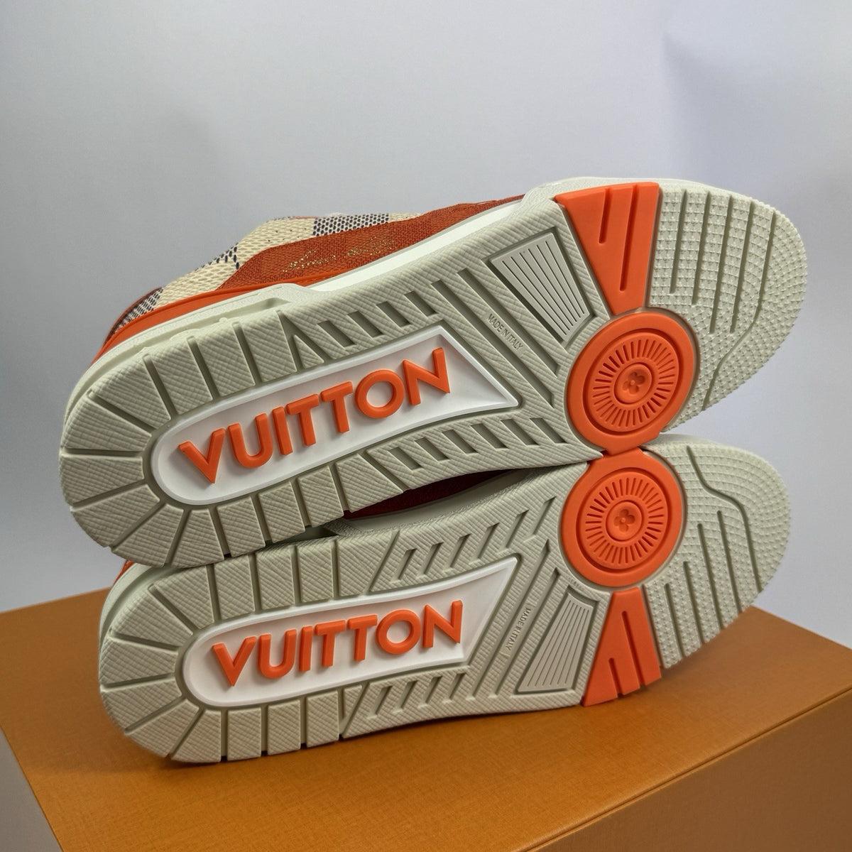 Louis Vuitton Classic #54 Damier Sneakers, photo 7