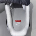 Nike Air Force 1 Low x Supreme Sneakers، الصورة 7