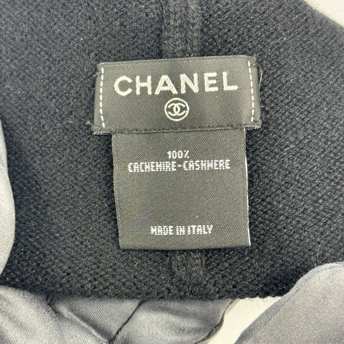 Chanel Cashmere Logo Beanie, photo 6