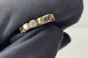 Jacquie Aiche 14ct Gold Diamond Single Hoop Earring، الصورة 8