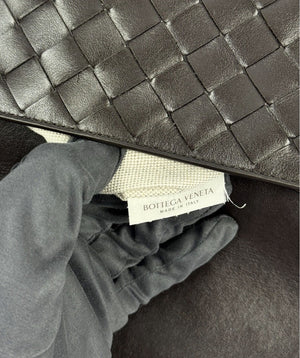 Bottega Veneta Flap Cross Body Bag، الصورة 6