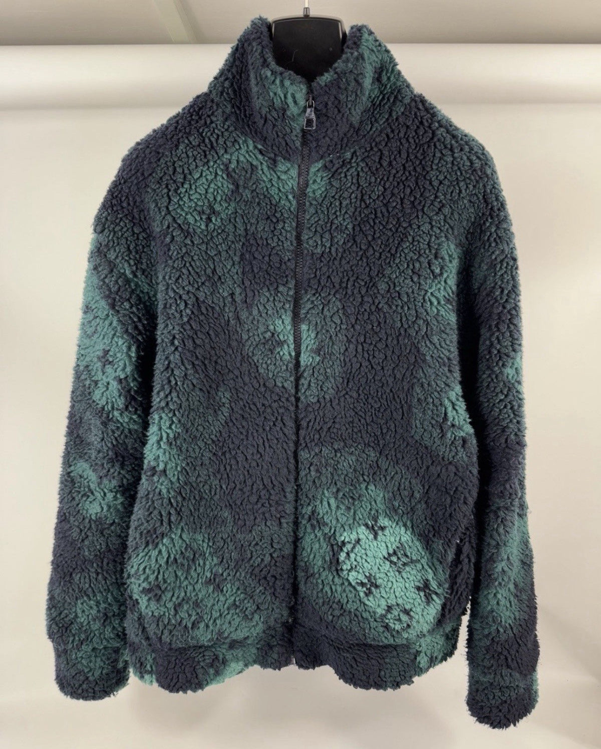 Louis Vuitton x Virgil Abloh Green Logo Print Camouflage Zip Up Fleece, photo 3