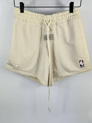 Fear of God x NBA x Nike Logo Basketball Mesh Shorts، الصورة 5