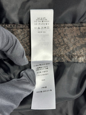 Supreme Baggy Lizard Print Leather Shorts، الصورة 10