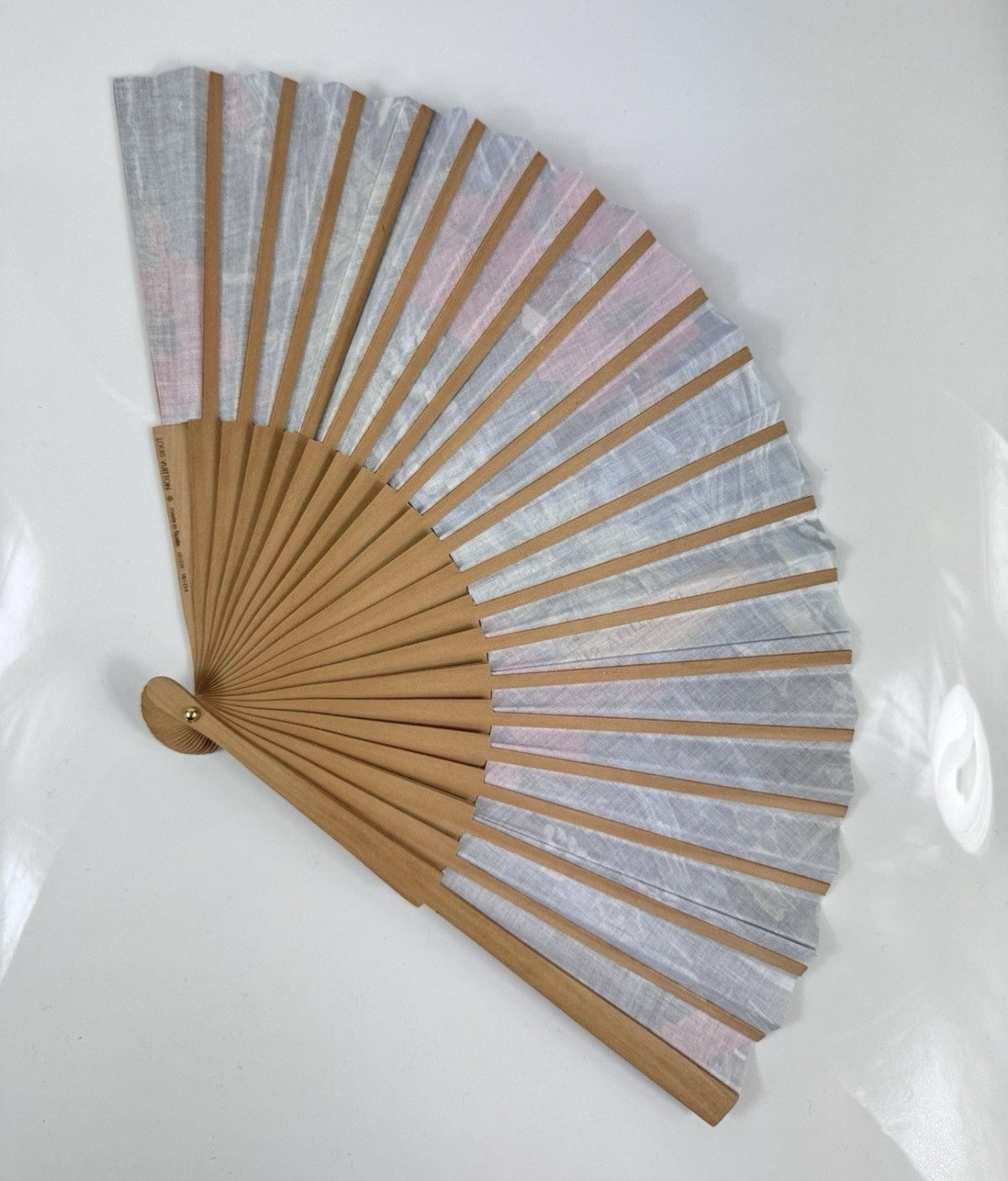 Louis Vuitton x Pharrell Williams Monogram Resort Print Folding Hand Fan, photo 2
