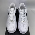 Nike Air Force 1 Low x Supreme Sneakers، الصورة 3