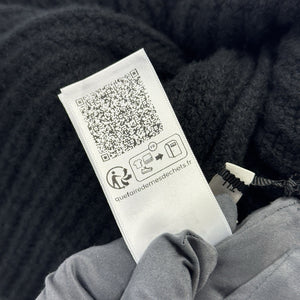 Celine Logo Knit Wool Beanie، الصورة 10