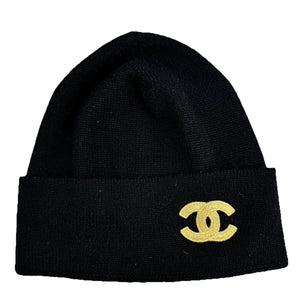 Chanel Cashmere Gold Logo Beanie، الصورة 1