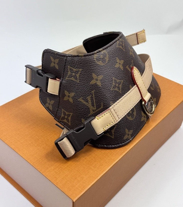 Louis Vuitton Monogram Adjustable Dog Harness MM GI222, photo 2