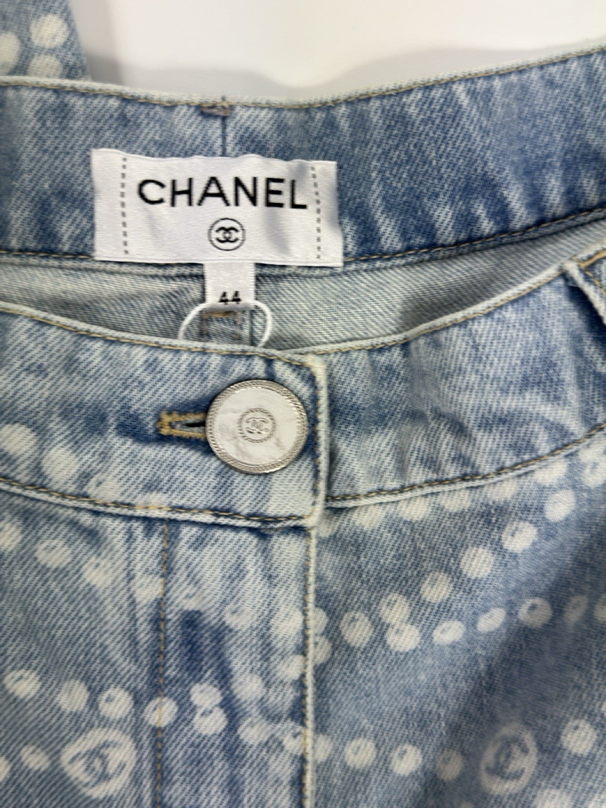 Chanel Logo Print Denim Jeans, photo 4