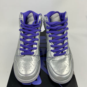Nike Dunk High 2007 Dinosaur Dr. Silver Premium Sneakers، الصورة 3