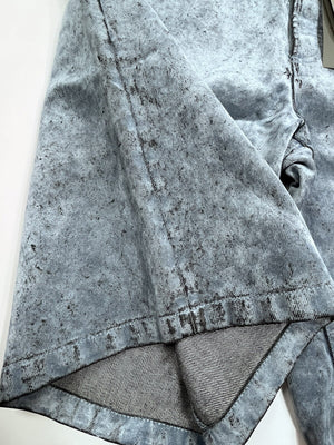 Dior x ERL Velvety Distressed Shorts، الصورة 9