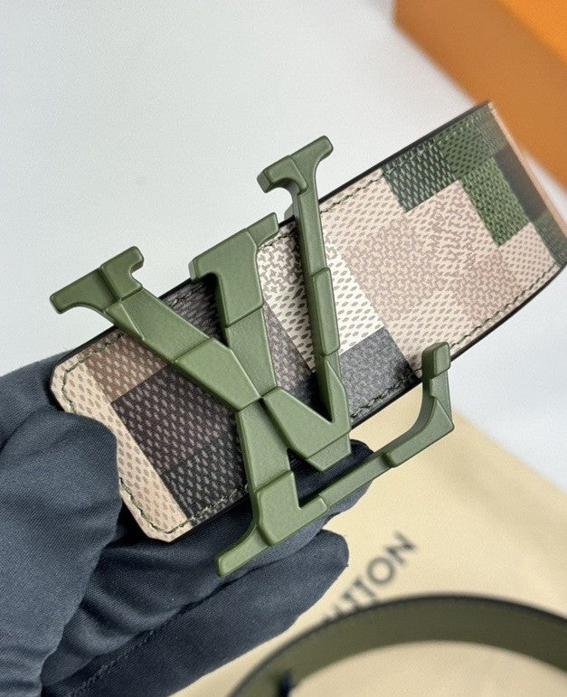 Louis Vuitton x Pharrell LV Mega Pixel Camouflage 40MM Reversible Belt, photo 4