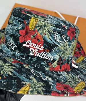Louis Vuitton x Pharrell Surfin Monogram Explorer Reversible Bucket Hat M7528M، الصورة 4