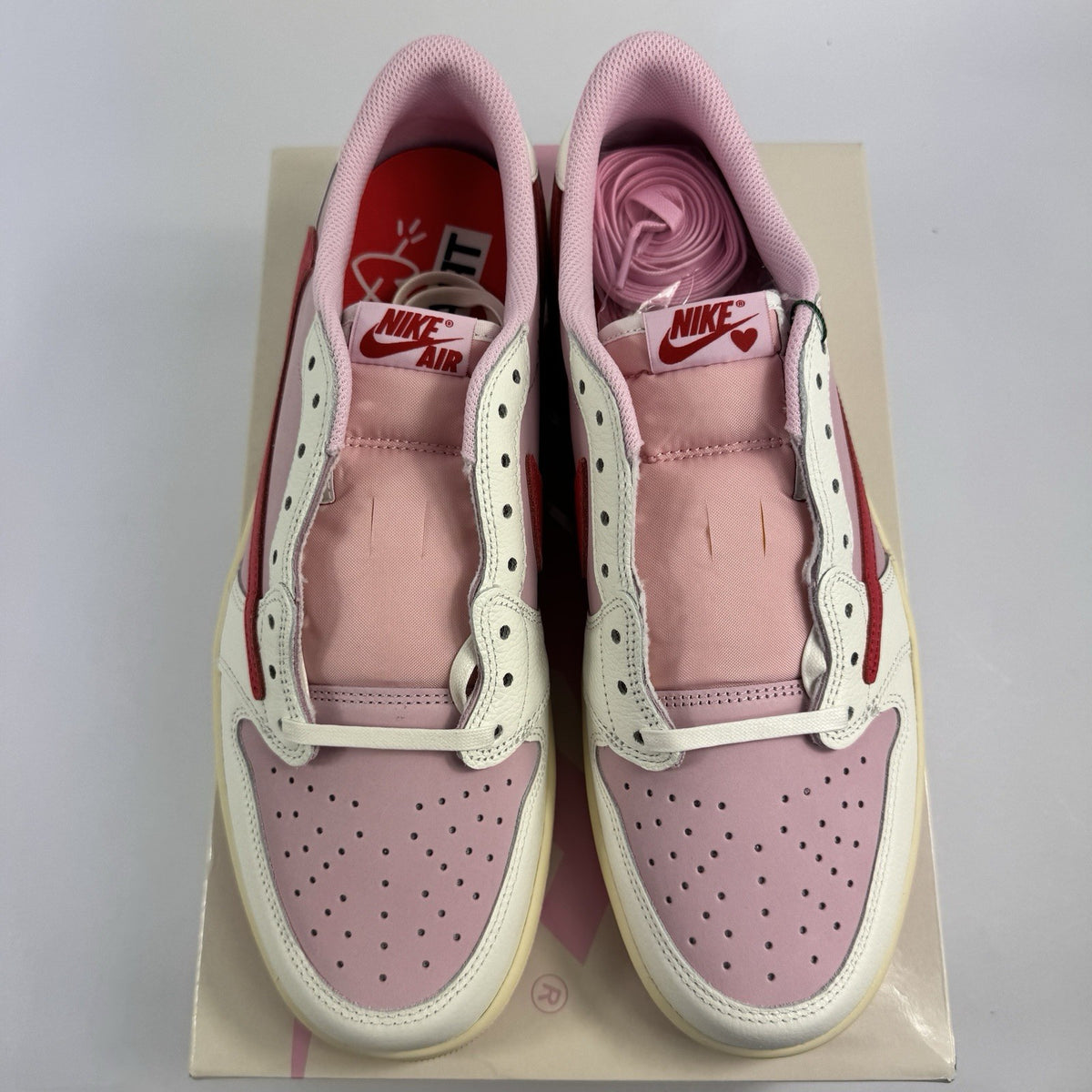 Jordan 1 Retro OG SP x Travis Scott Sail Tropical Pink Sneakers, photo 4