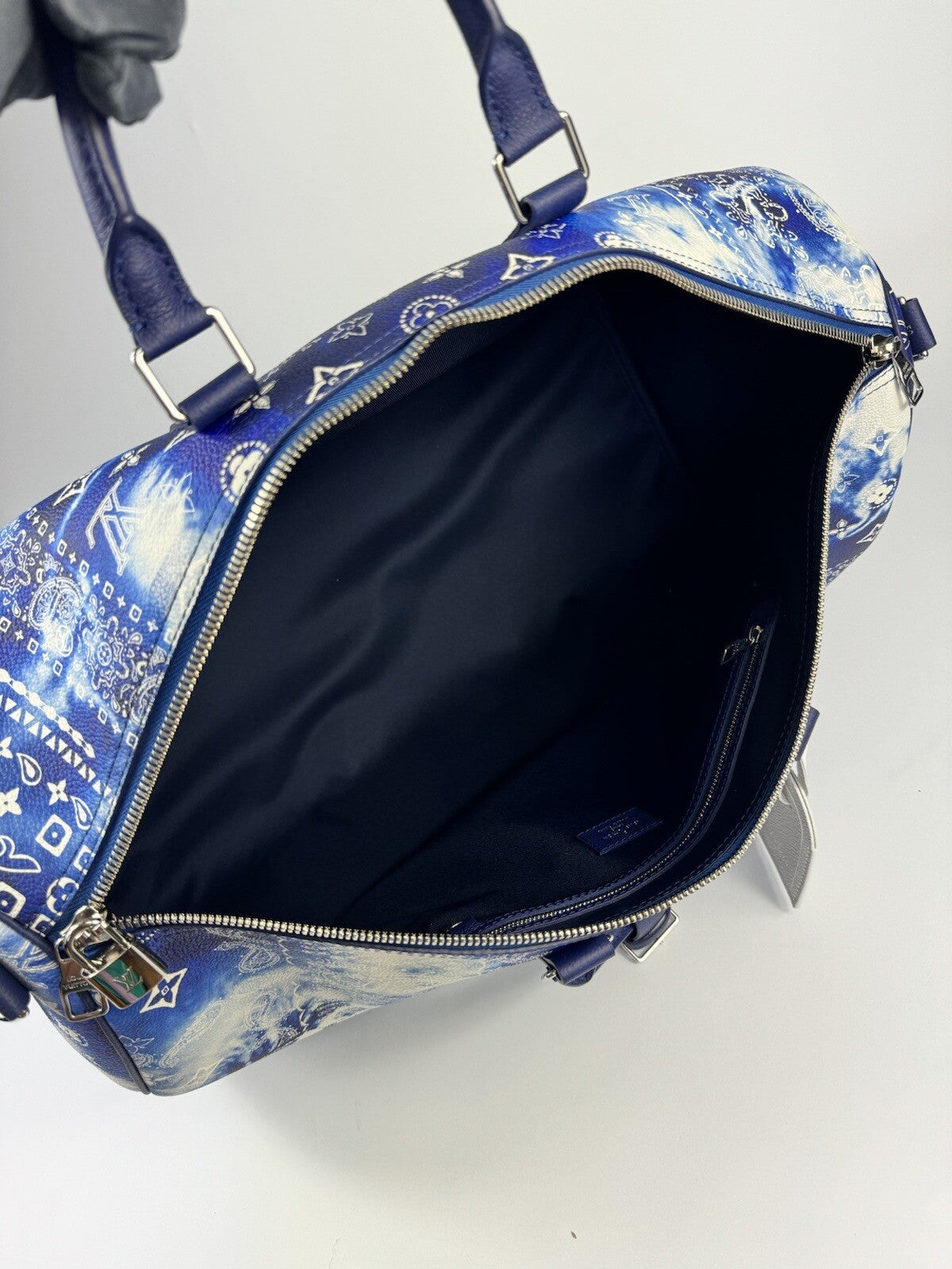 Louis Vuitton x Virgil Abloh Monogram Bandana Keepall, photo 11
