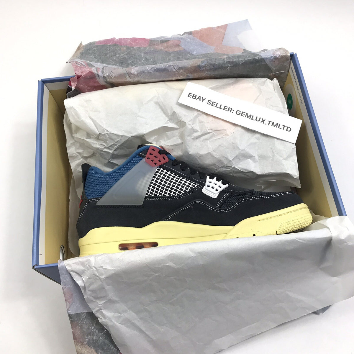 Jordan 4 Retro Union Off Noir Trainers, photo 8