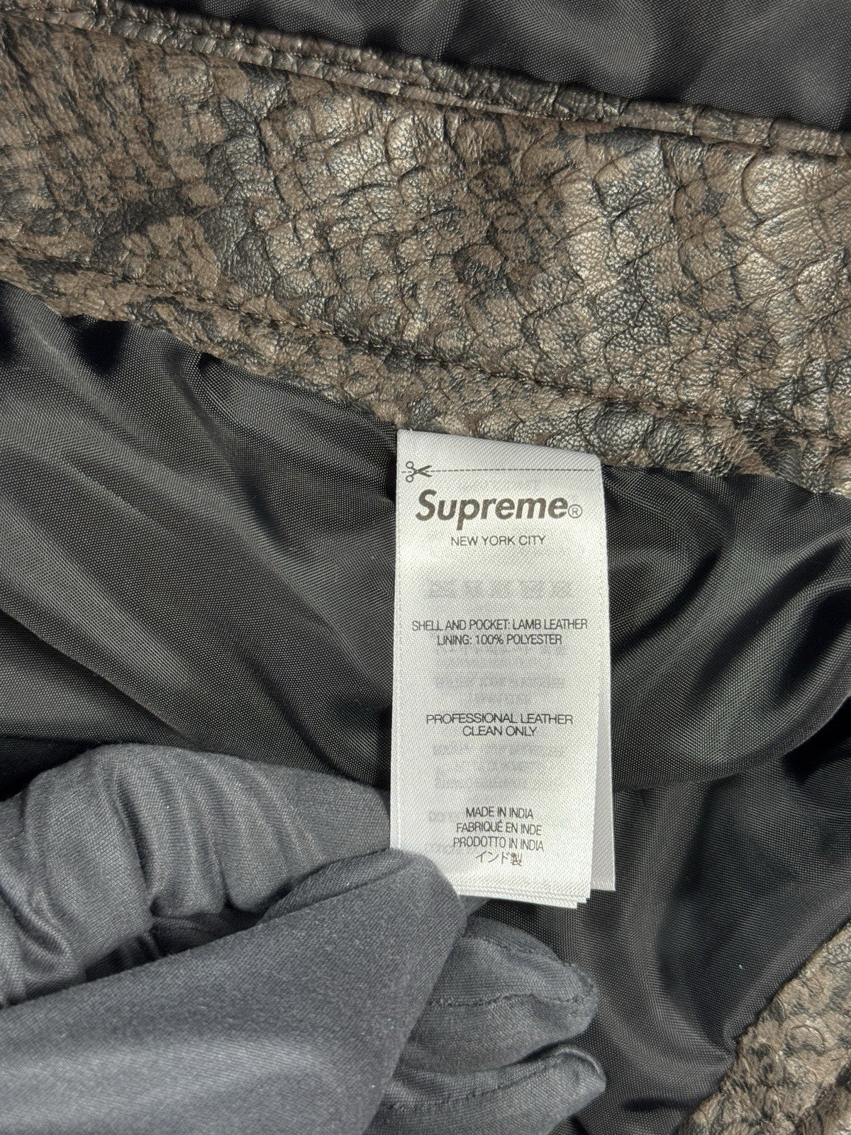 Supreme Baggy Lizard Print Leather Shorts, photo 7