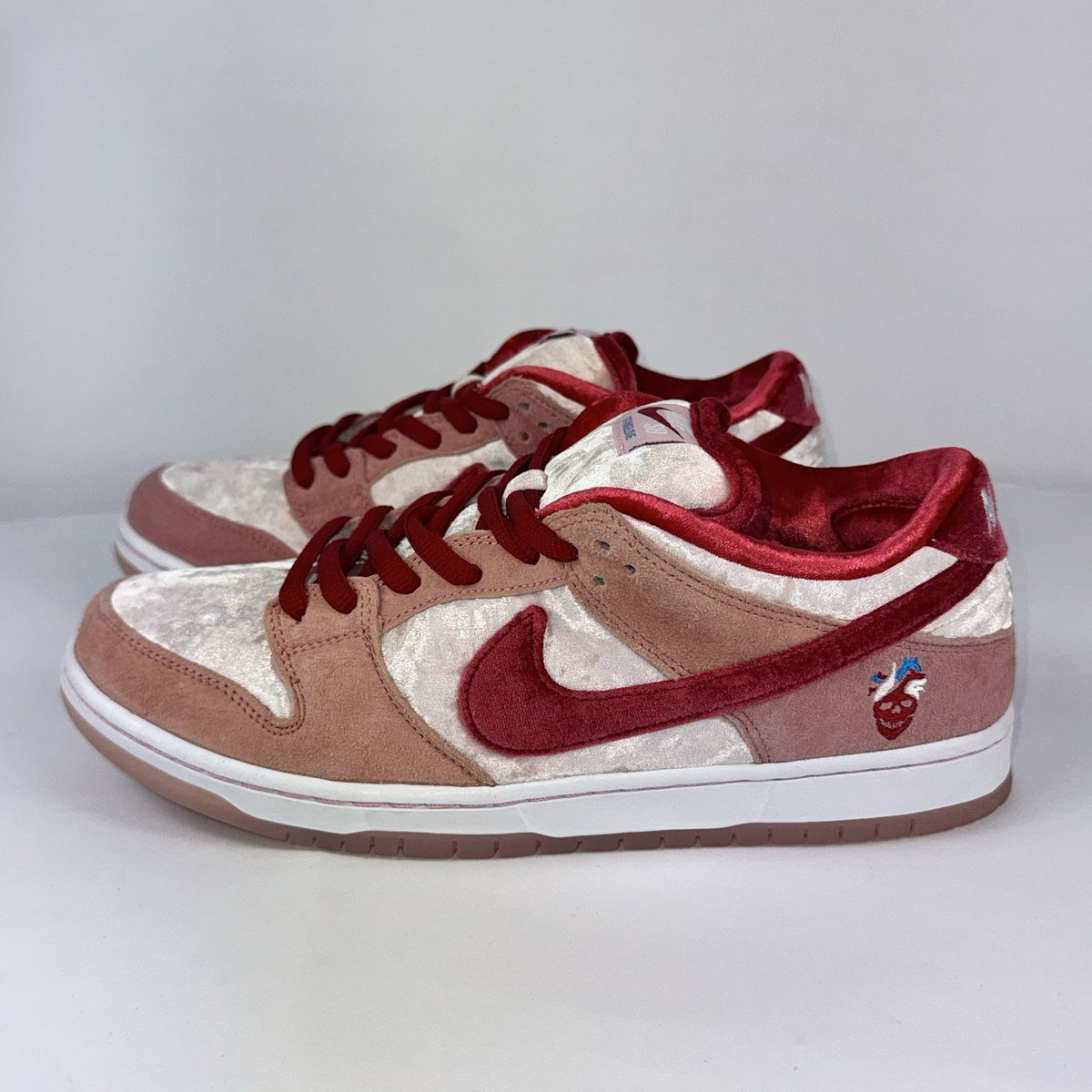 Nike Dunk SB Low Strange Love Skateboard Sneakers, photo 5