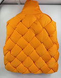 Bottega Veneta Tangerine Intrecciato Tech Nylon Vest، الصورة 4