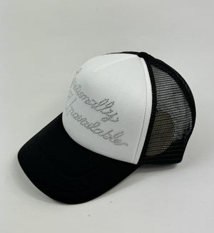 Emotionally Unavailable Crystal Trucker Cap، الصورة 5