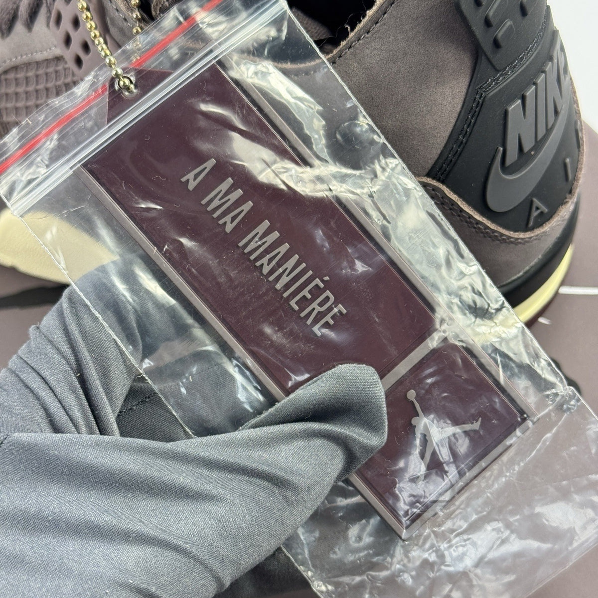 Air Jordan 4 Retro x A Ma Maniere SP Violet Ore Trainers, photo 5
