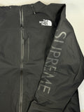 Supreme x the North Face Zip Split Wind Breaker Jacket（写真3）