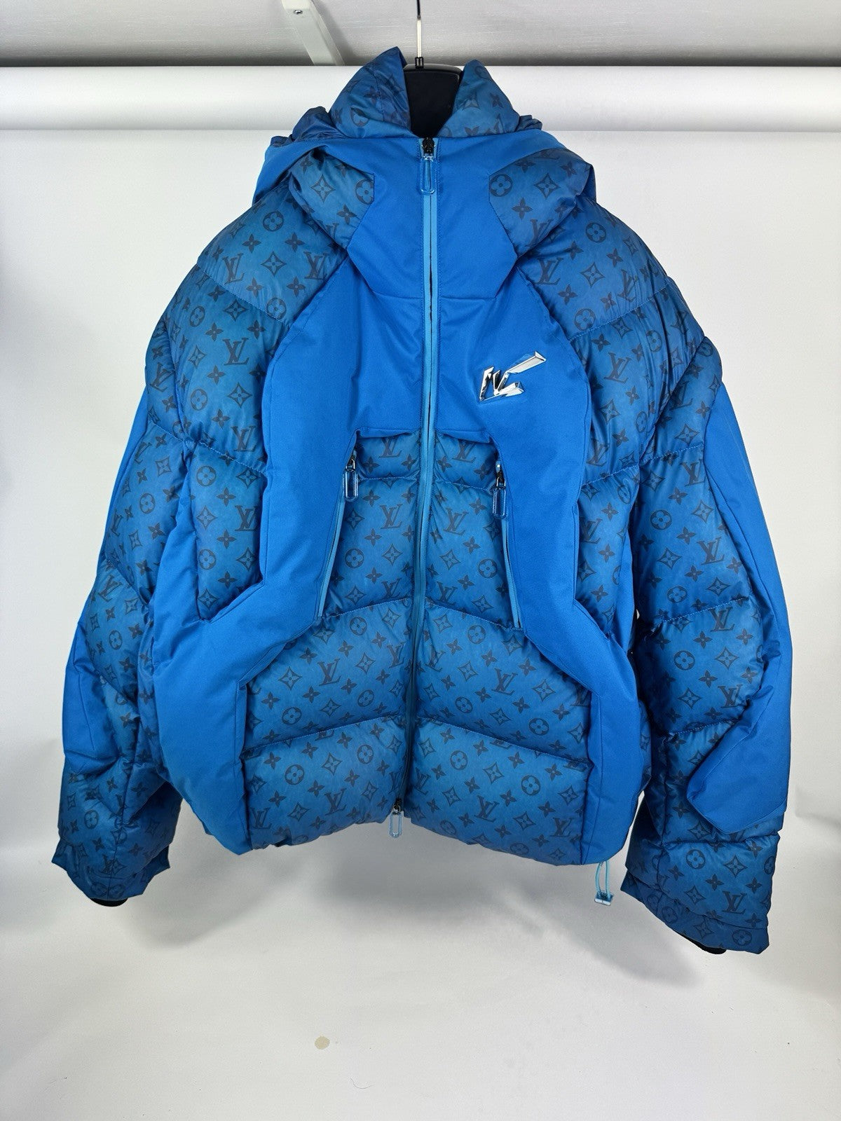 Louis Vuitton x Virgil Abloh 2054 Heat & Water Technical Puffer Jacket 52 /, photo 3
