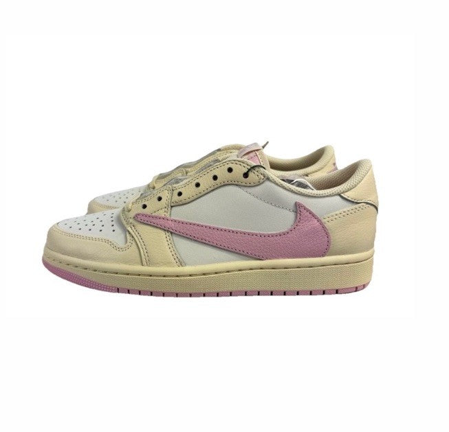 Jordan 1 Retro OG SP x Travis Scott Shy Pink Trainers, photo 1
