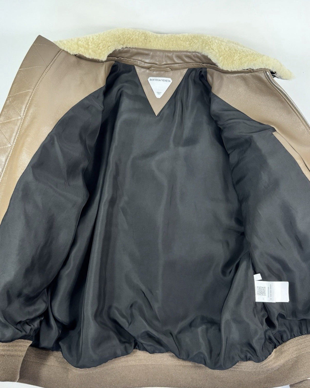 Bottega Veneta Soft Leather Jacket With Shearling Removable Collar, photo 6