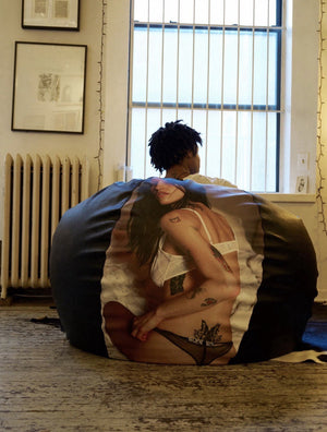 Supreme x Larry Clark Girl Bean Bag FW26（写真4）