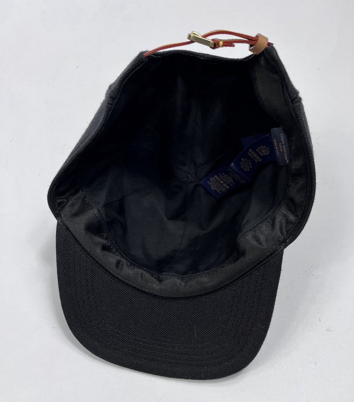 Louis Vuitton FW22 Virgil Abloh Pointed Ears "Batman" Cap Black Wool, photo 4