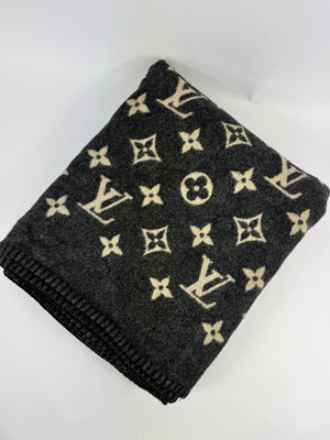 Louis Vuitton Neo Monogram Blanket, photo 3