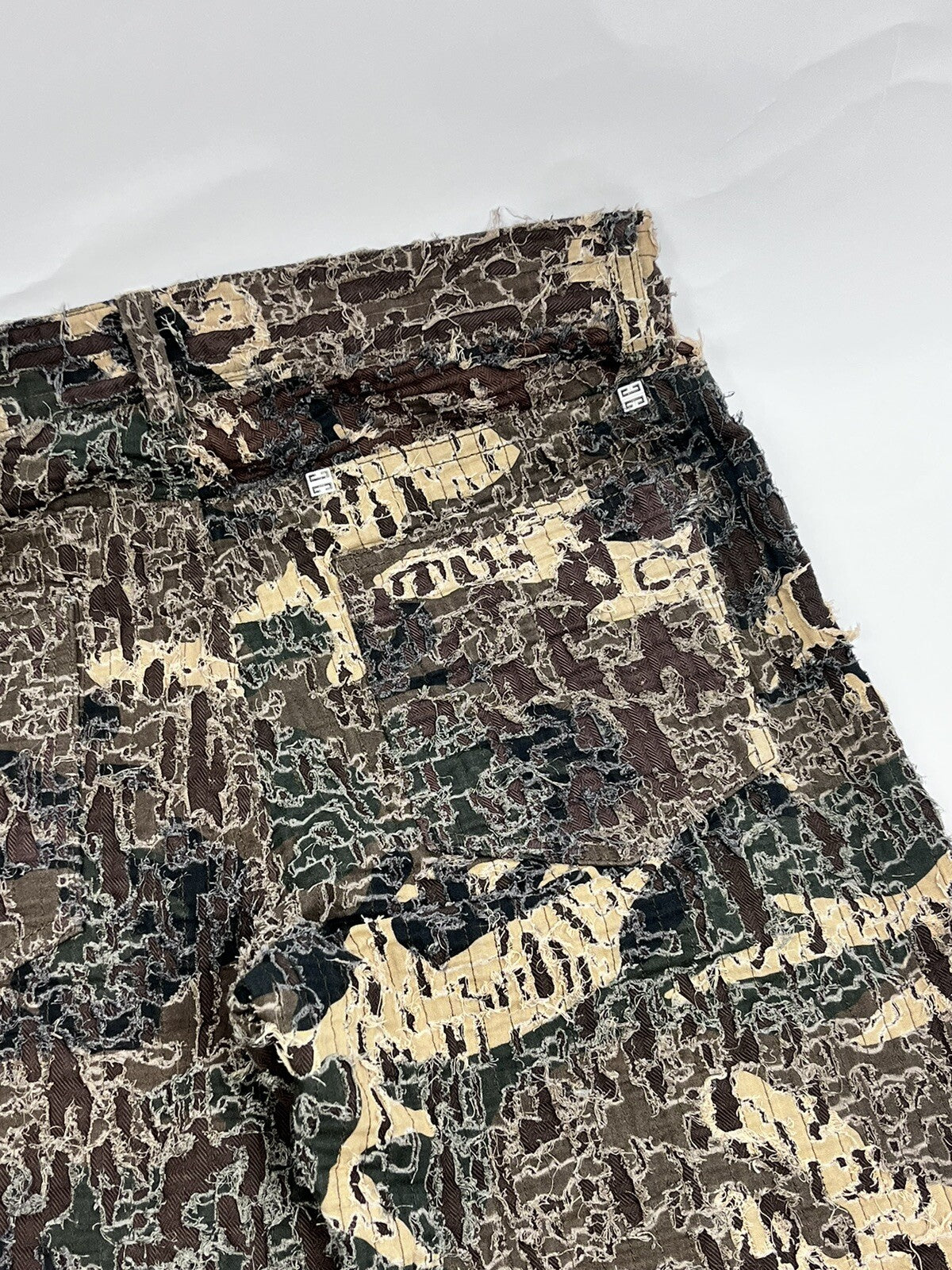 Givenchy Slim-fit Zip Detailed Camouflage Distressed Jeans, photo 8