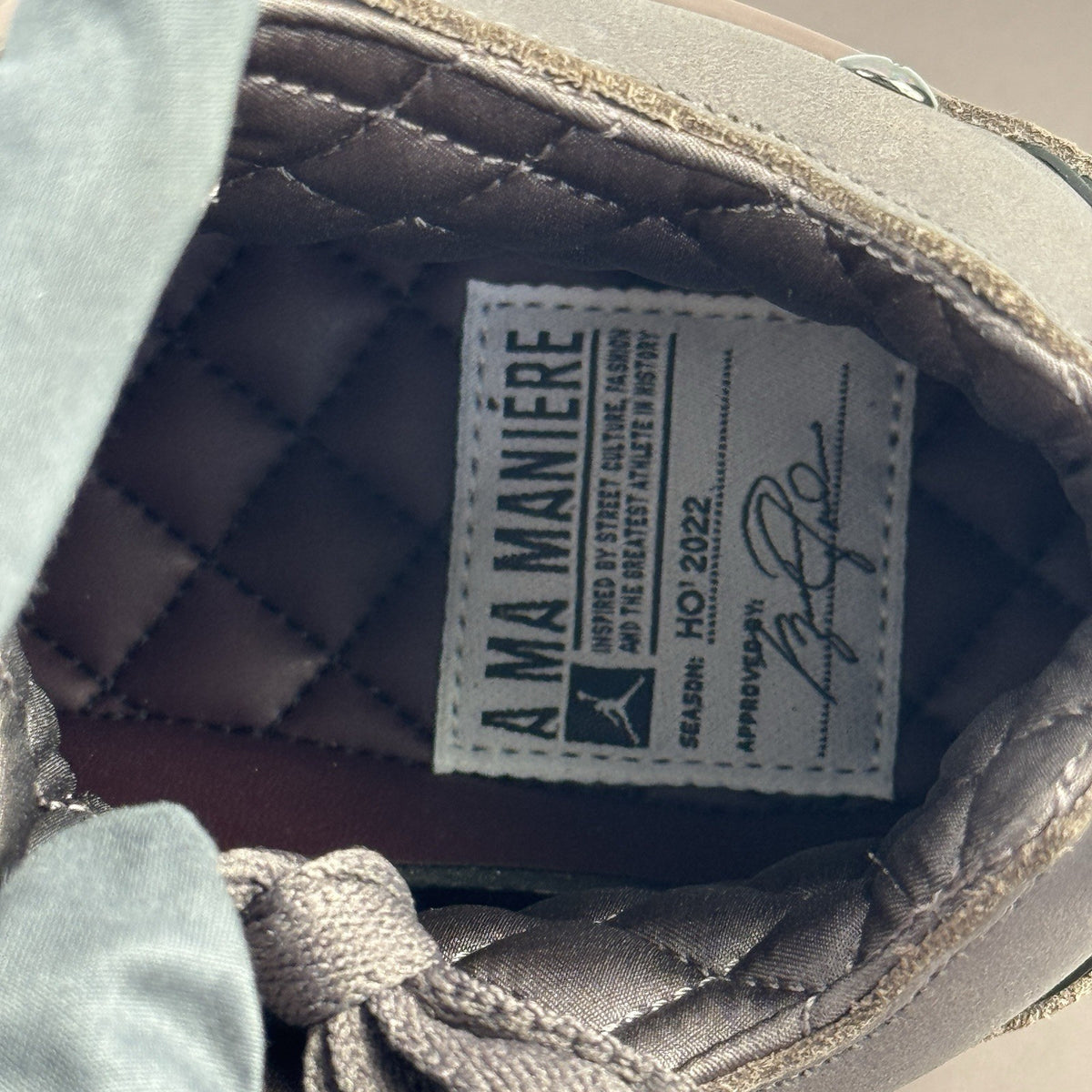 Air Jordan 4 Retro x A Ma Maniere SP Violet Ore Trainers, photo 13