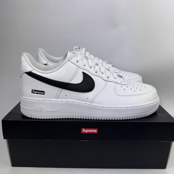 Nike Air Force 1 Low x Supreme Sneakers, photo 2