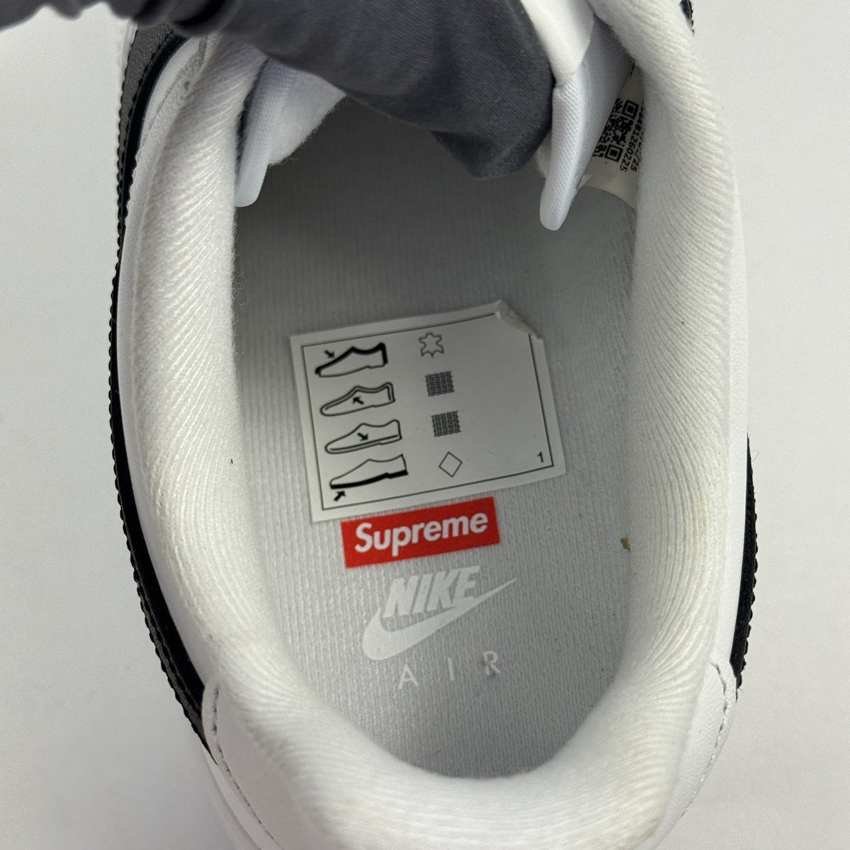 Nike Air Force 1 Low x Supreme Sneakers, photo 10