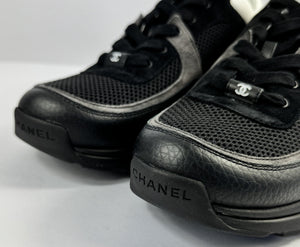 Chanel Classic Low Top Logo Sneakers, photo 5