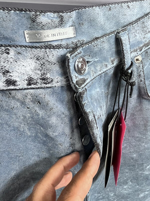 Dior x ERL Velvety Distressed Shorts، الصورة 7