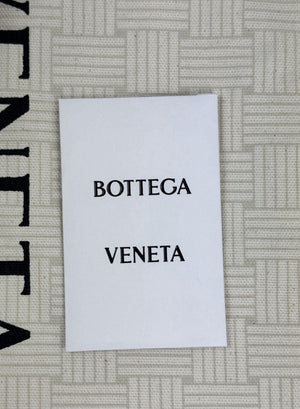 Bottega Veneta Flap Cross Body Bag، الصورة 11