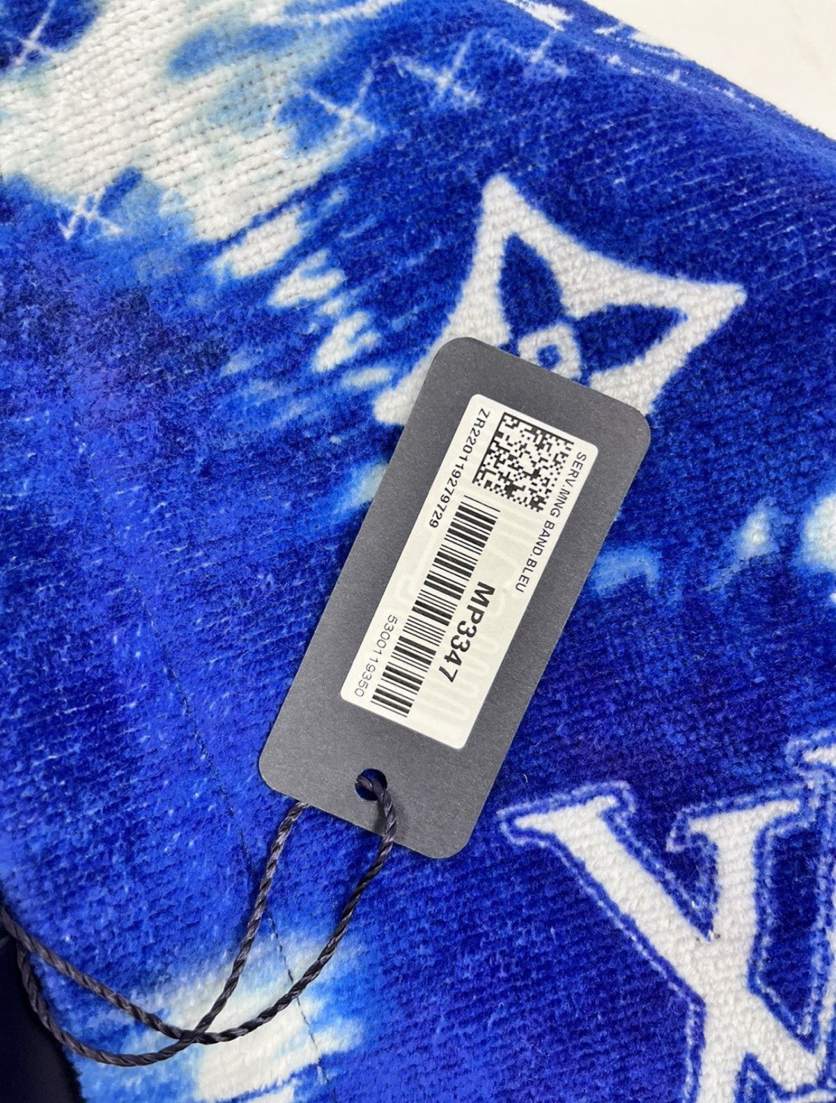 Louis Vuitton by Virgil Abloh Monogram Bandana Beach Towel SS22, photo 6