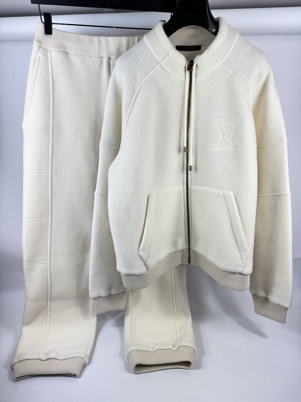 Louis Vuitton x Pharrell Textured Wool Zip Up Jumper And Trouser Set XL/L, photo 2