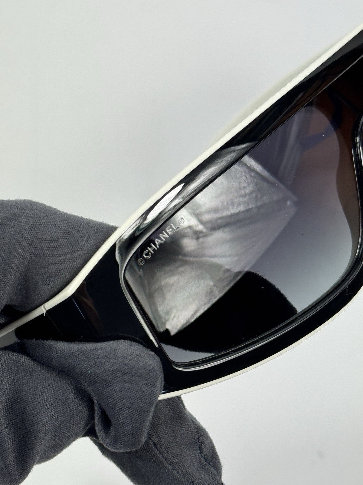 Chanel Shield Sunglasses, photo 6