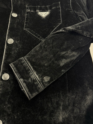 Prada Triangle Logo Velvet Shirt &amp; Trousers، الصورة 7