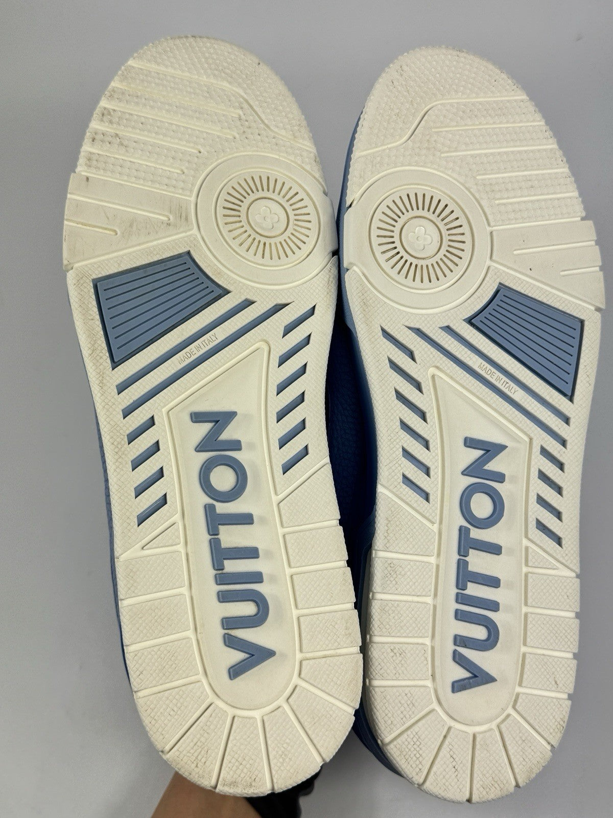 Louis Vuitton Classic Logo Sneakers, photo 5