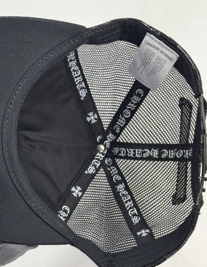 Chrome Hearts Leather Camo Cross Detailed Trucker Cap، الصورة 8